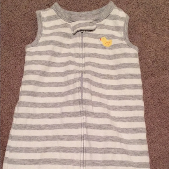 Brand new carters - Picture 1 of 2