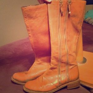 TAHARI Riding Boots