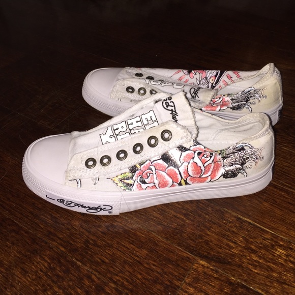 Ed hardy sneakers! 👟👟