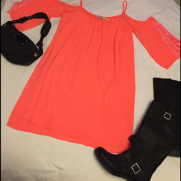 Danity Hooligan Boutique Dress - Picture 2 of 4