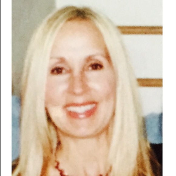 Meet your Posher, Pam - Picture 1 of 1