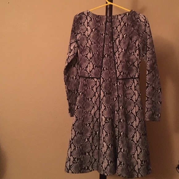 Michael Kors printed dress in XS - Picture 1 of 4