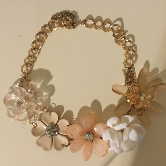 Flower necklace.