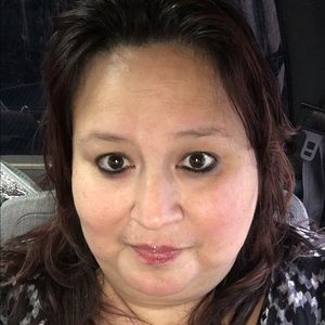 Meet your Posher, Angie