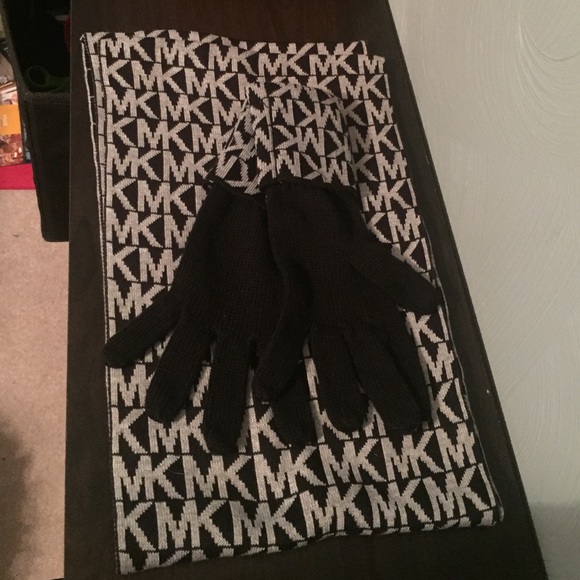 Michael Kors Black & Grey MK logo scarf and gloves