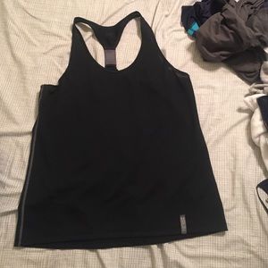 Under armour tank