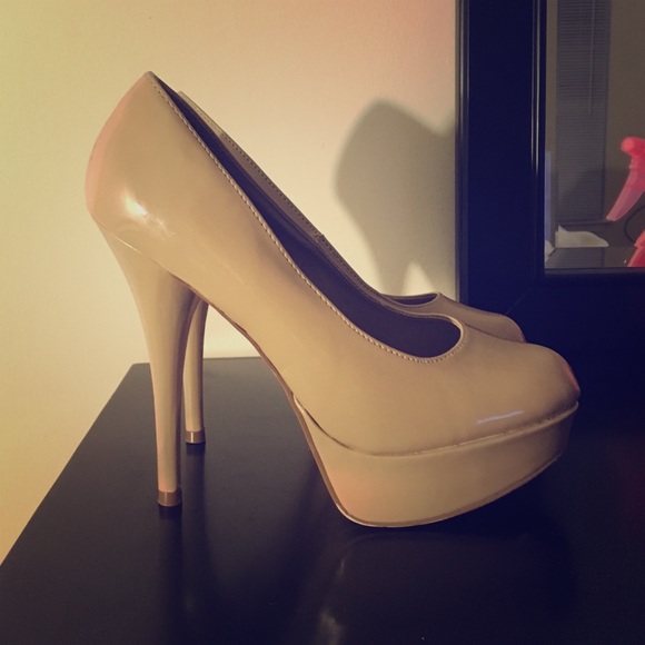 Nude glossy stilettos!