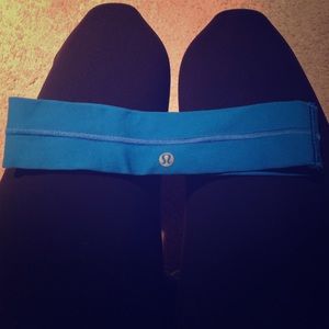 lululemon headband 💙 price firm