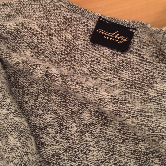 Long Grey cardigan - Picture 3 of 3