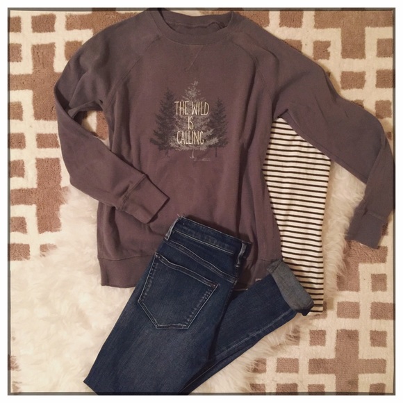 Eddie Bauer 'Wild' Sweatshirt, size Small
