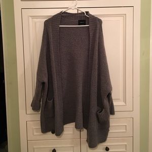 Oversize knit sweater