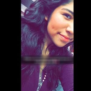 Meet your Posher, Stefany