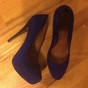 Spiky platform heels