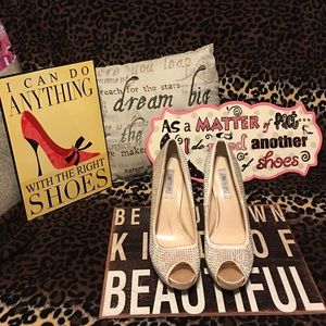 Jennifer Lopez heels