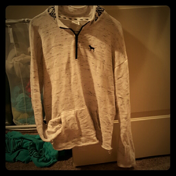 VS Pink half zip