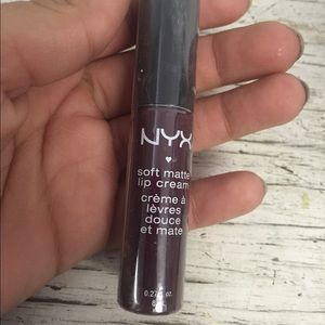 Nyx soft matte lip cream!