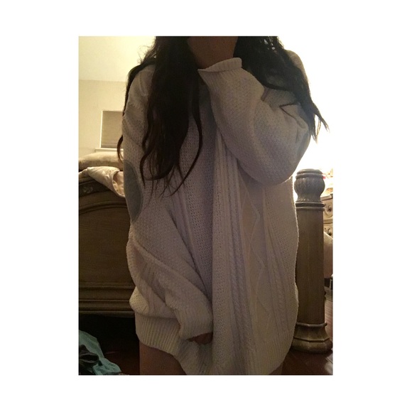 Over- sized sweater