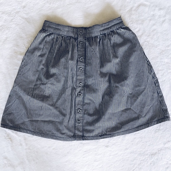 Mossimo Supply Co • Pinstripe Skirt. - Picture 2 of 3
