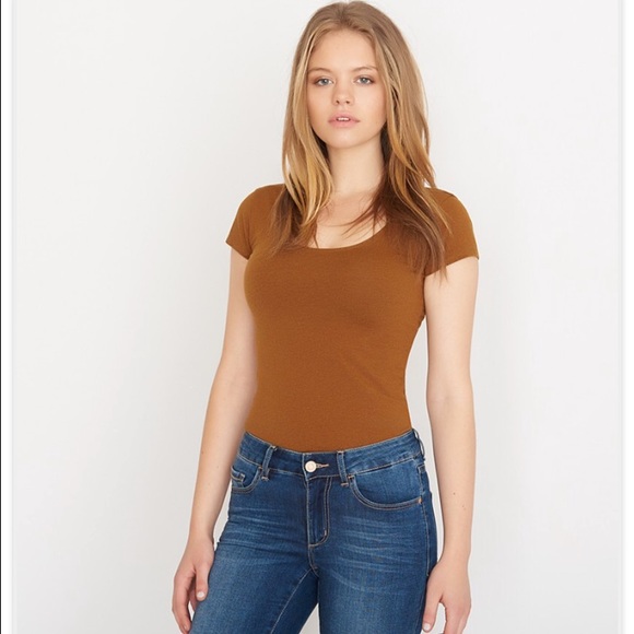 Ballerina tee shirt (: