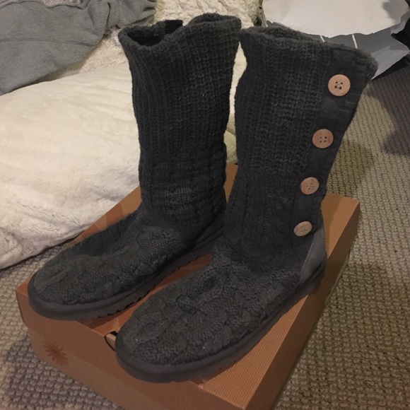 Grey knit uggs