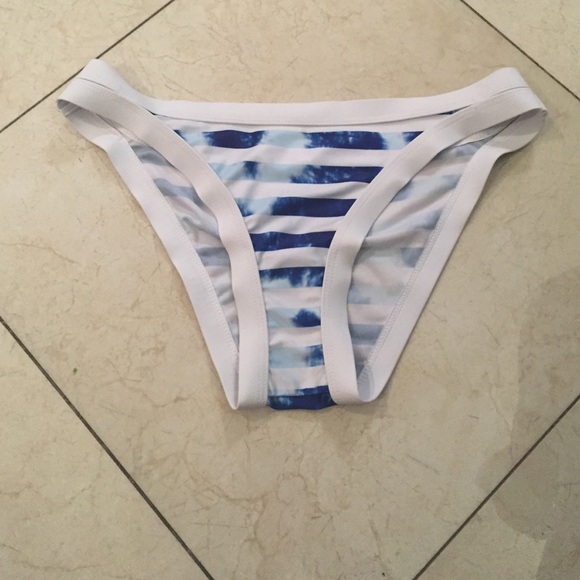 dreamy ocean blue bikini set!! Breathtaking - Picture 3 of 3