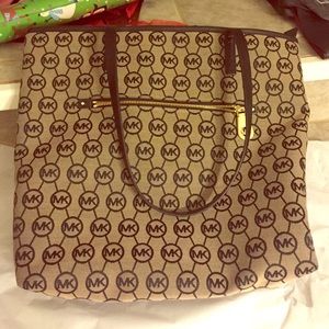 Large MK tote 💛