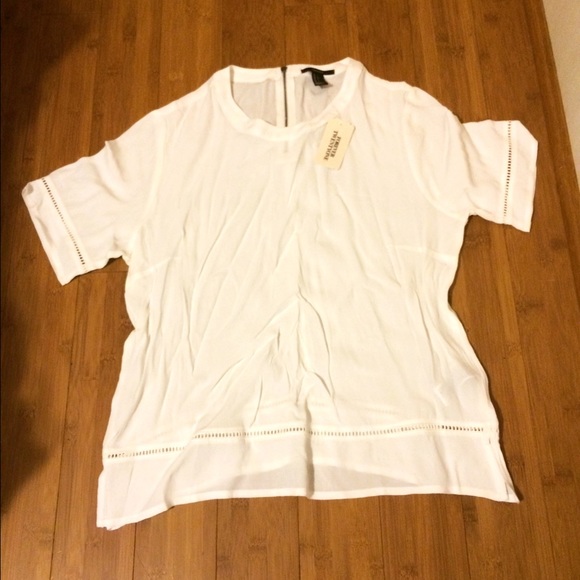 • light blouse • perfect for spring • NWT •