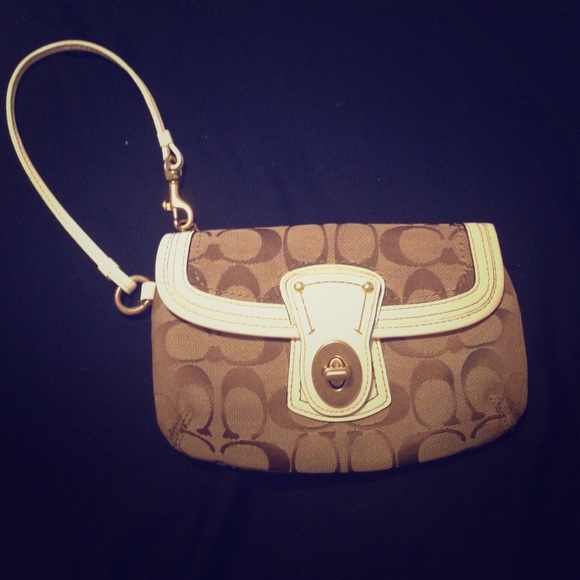 Large Coach Wristlet