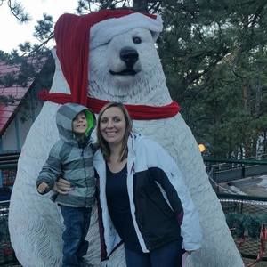 Meet your Posher, Chloe-ana