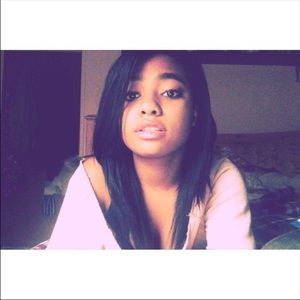 Meet your Posher, Briana