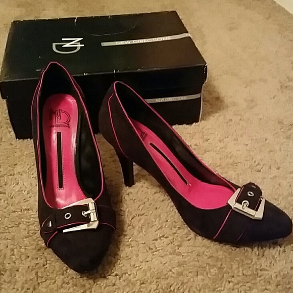 new directions Shoes - *SALE* New Directions Heels