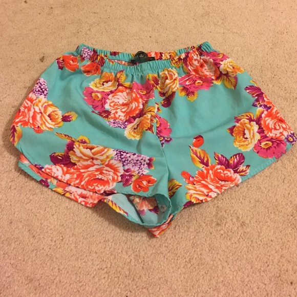 Cute flower shorts