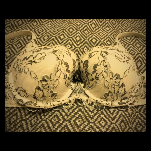 Body by Victoria Lined Demi: floral lace, 34DDD