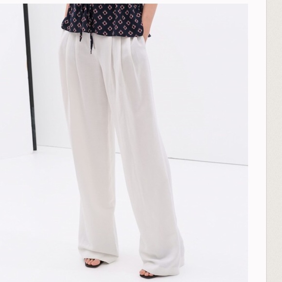 Zara linen front pleats trousers, size Large
