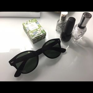Ray-Ban Wayfarer sunglasses