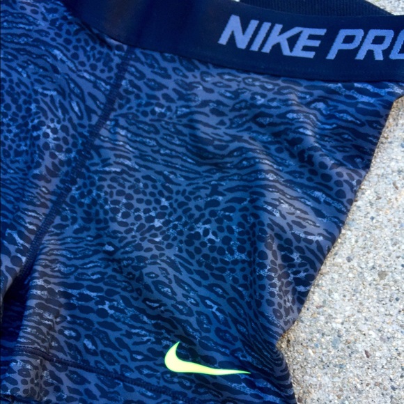 SOLD💜 - Picture 2 of 2