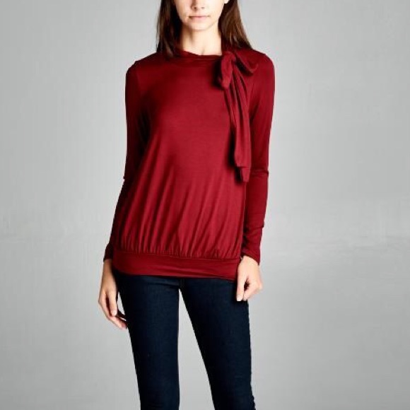 Bow Tie Sweater - Picture 2 of 3