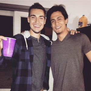 Meet your Posher, Hunter