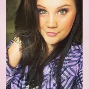 Meet your Posher, Alexis