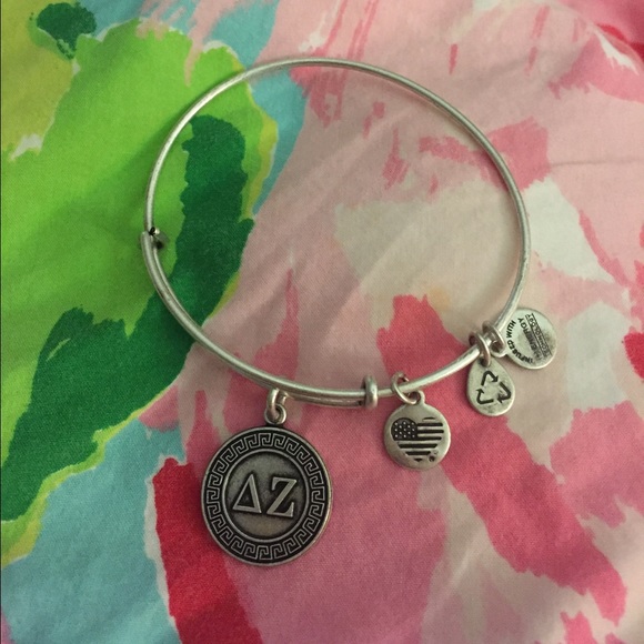 NWOT Delta Zeta Alex and Ani Silver.