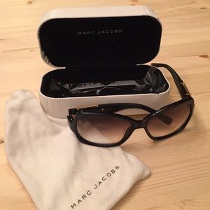 Marc Jacobs black sunglasses