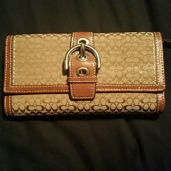 Coach wallet