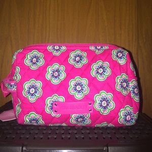 HotPink Vera Bradley make up bag w/ floral pattern