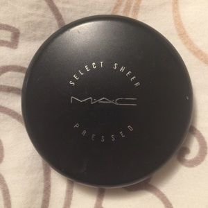 Mac pressed powder.