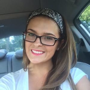 Meet your Posher, Alexis