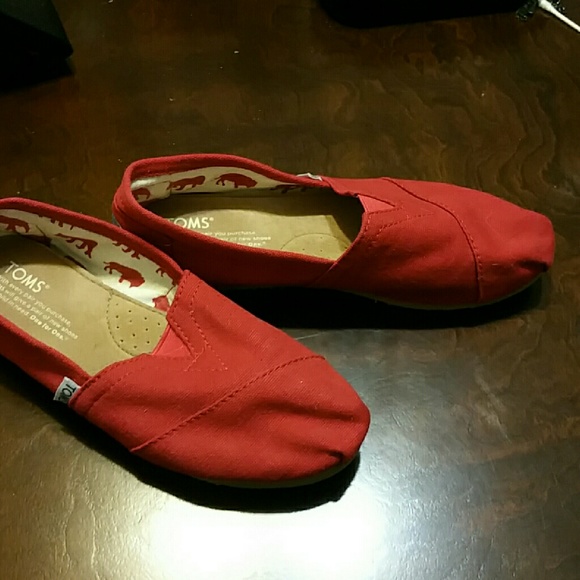 Red Toms