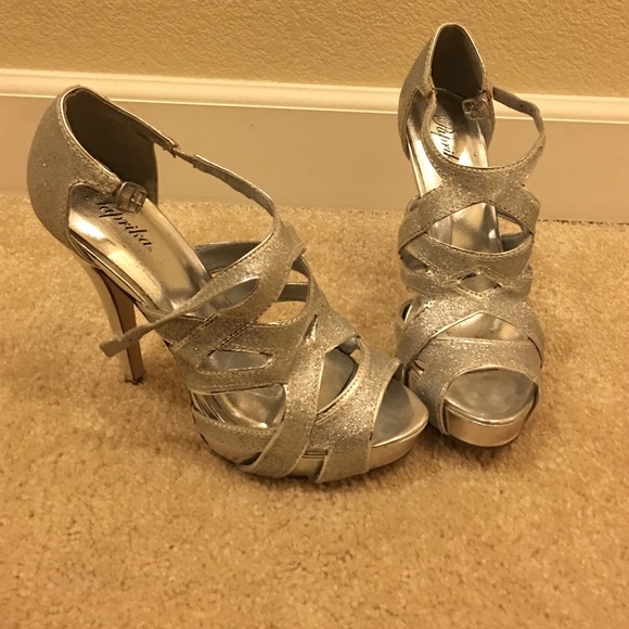 REDUCED PRICE! Sparkly strappy heels
