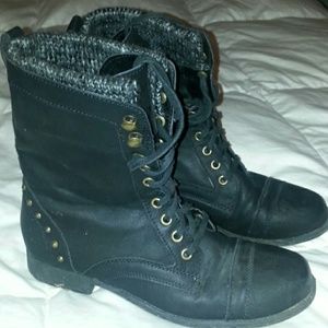 Ladies Boots size 9