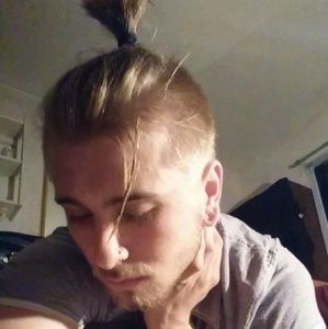 Meet your Posher, Brandon