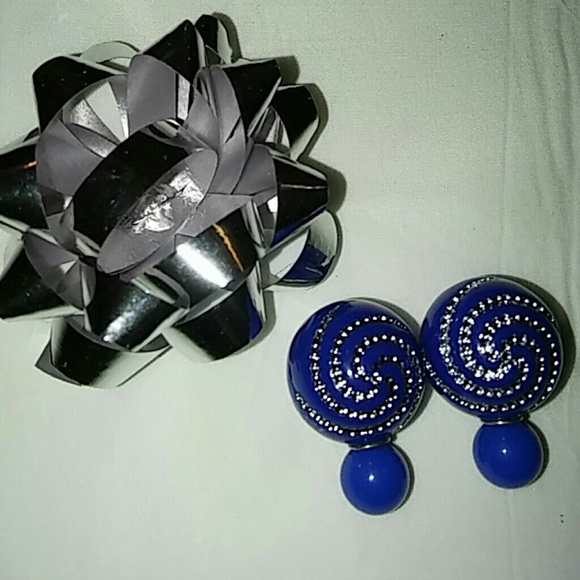 Beautiful double EARRINGS SOO cute and UNIQUE